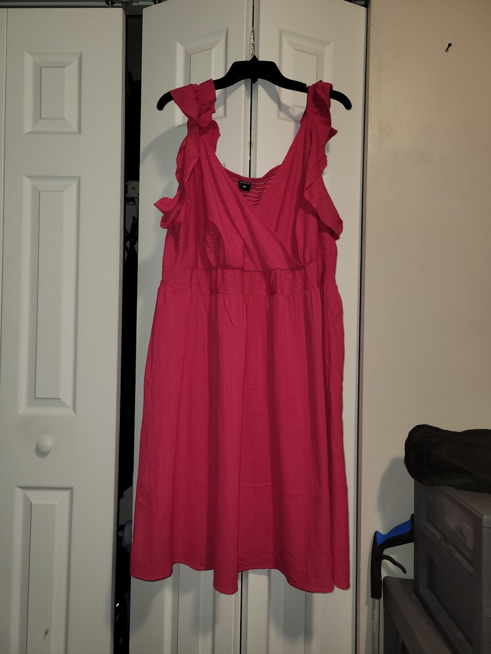 NWOT Women's Pink Ruffle Sleeve Summer Dress